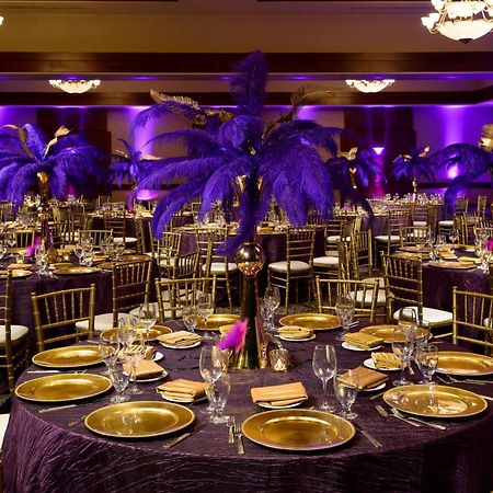 Hilton Woodland Hills/ Los Angeles Exterior photo